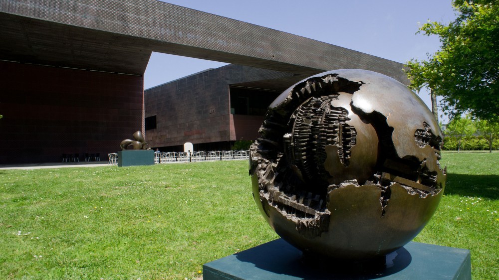 7864546866_b8bd12af26_h