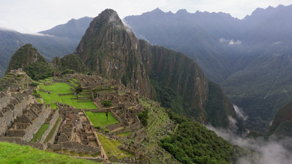 13032628493_3d78b0e000_h