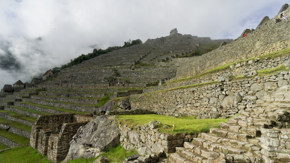 13033290524_c310afd5b6_h