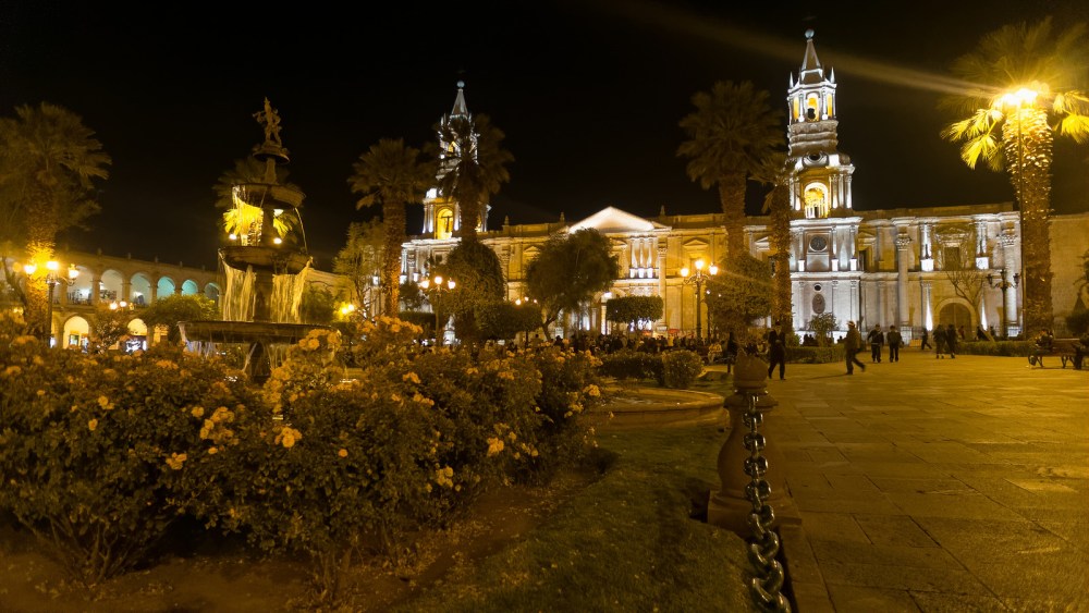 13042059564_93c8cf7b9d_h