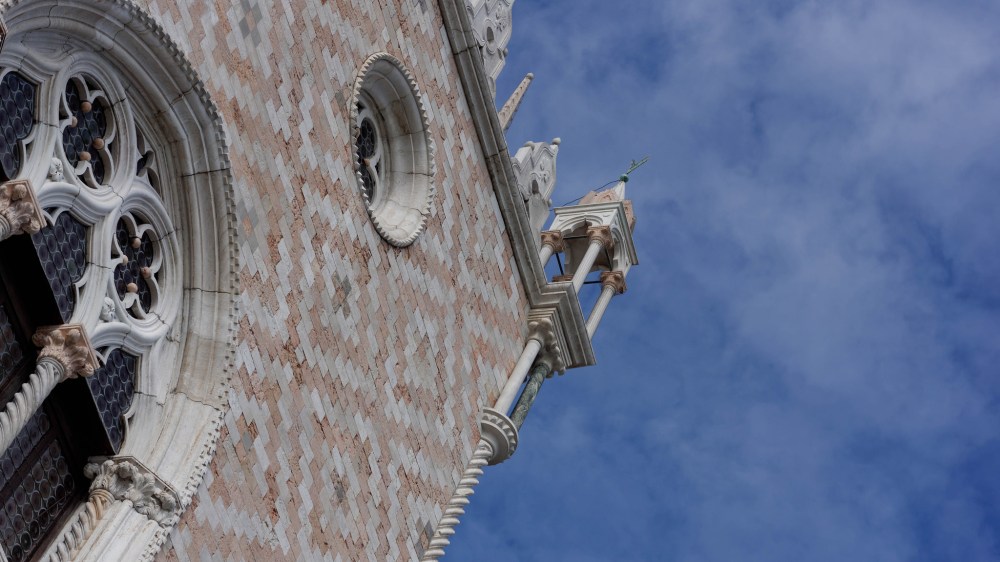 16136670830_9c15f1b0f1_k