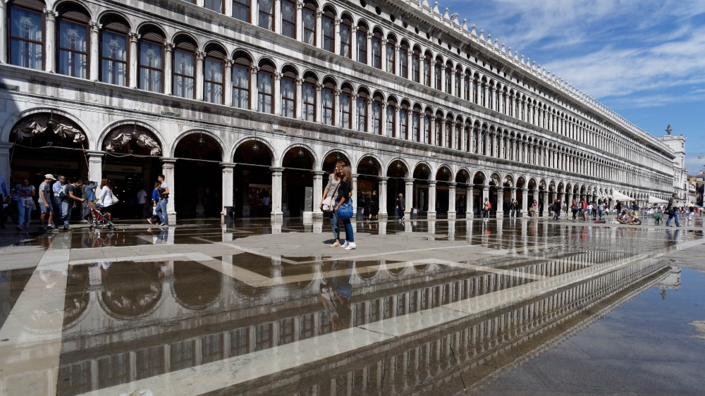 16323167612_5a9904d06b_k