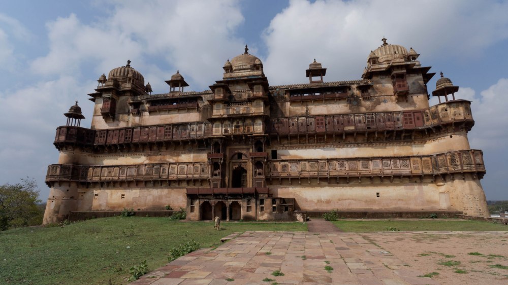 17448921569_96f6ef6d18_k