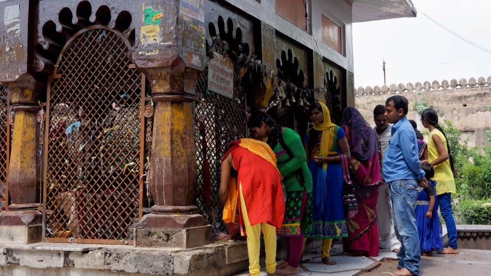 17449072829_a7db9d0304_k