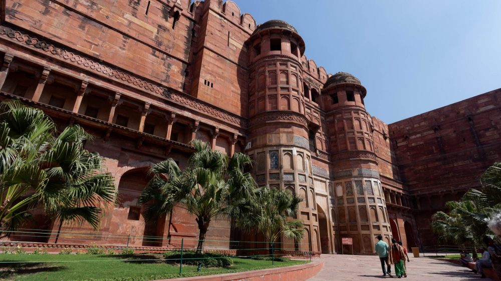 17458826170_a5c60a4c3c_k