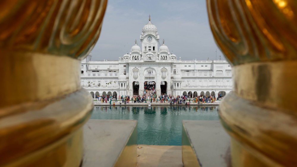 17544262692_e205118120_k