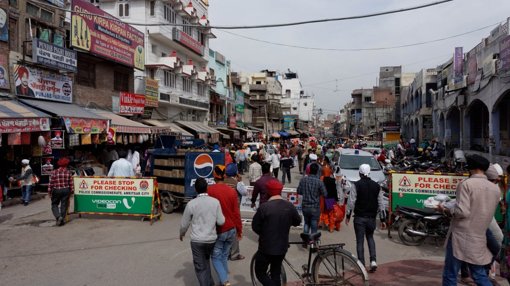 17567396242_85b15fa144_k