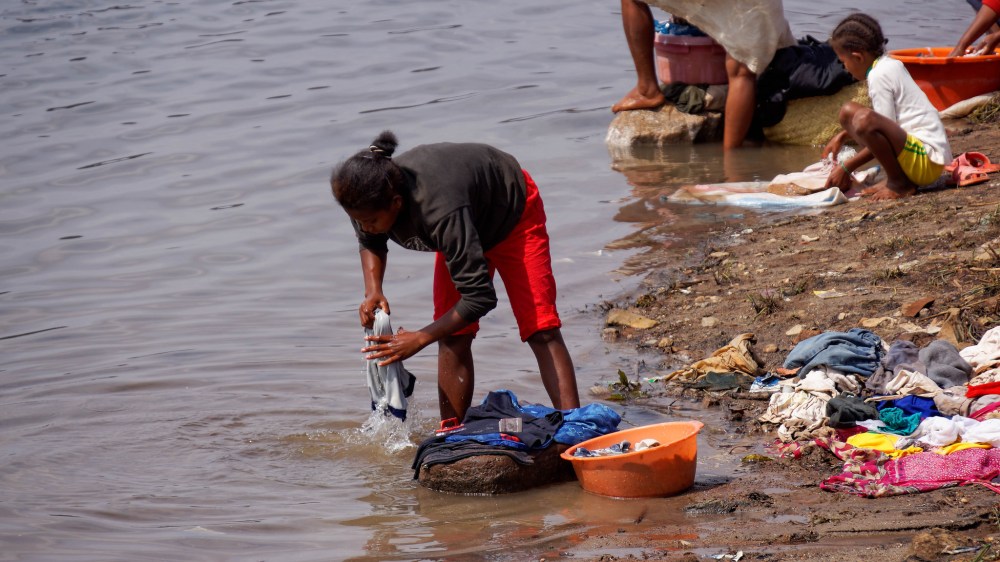 23579161881_6bf2b5a80a_k